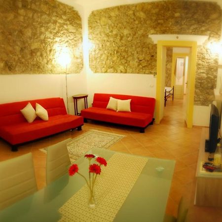 Incantevole E Storico Appartamento In Pieno Centro Taormine Extérieur photo